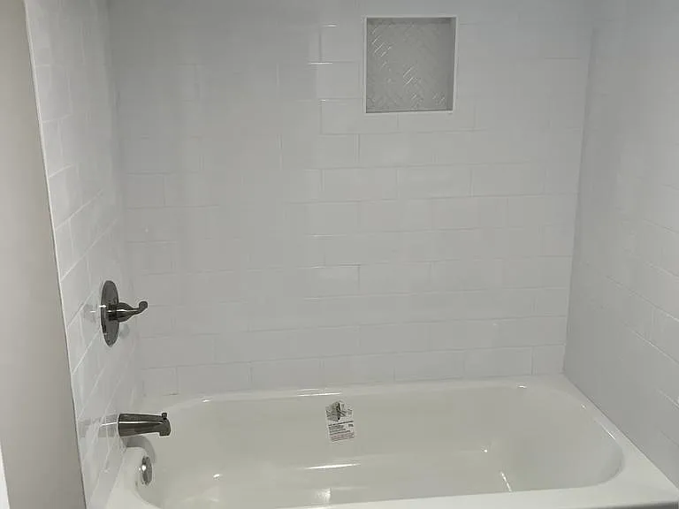 39 Napoleon St — Photo 5