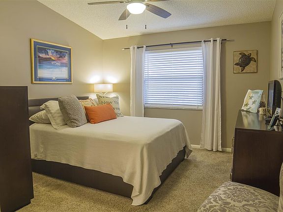 5th image of 34 Aledo Ct