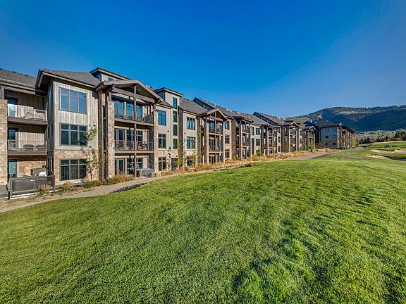 4th image of 3751 Blackstone Dr #3B