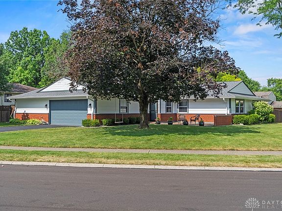 3rd image of 1291 Fernshire Dr