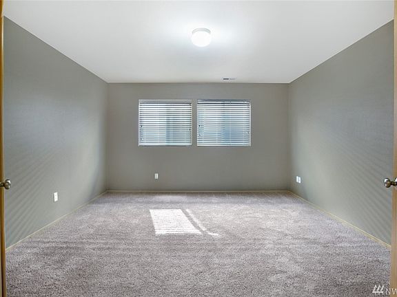 5th image of 9923 198th Avenue Ct E