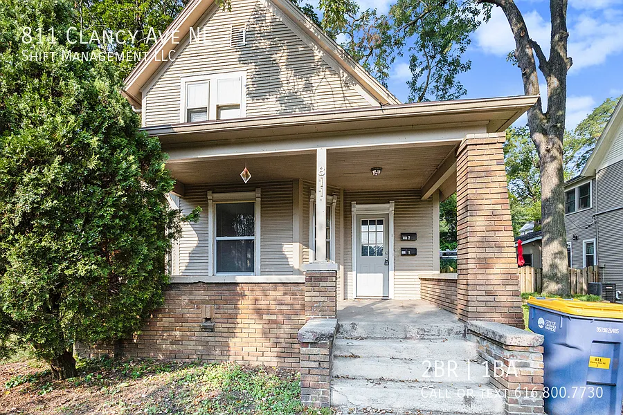 811 Clancy Ave NE #1