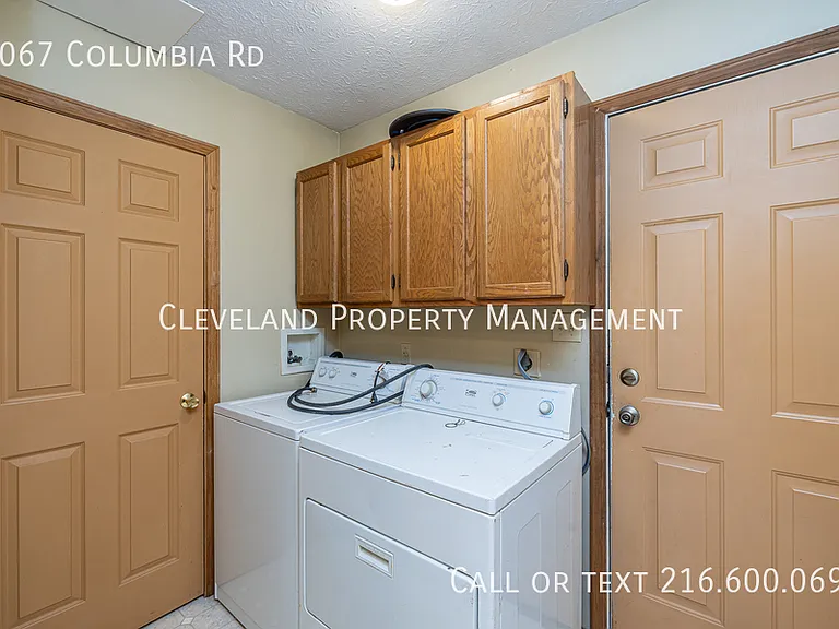 2067 Columbia Rd — Photo 15