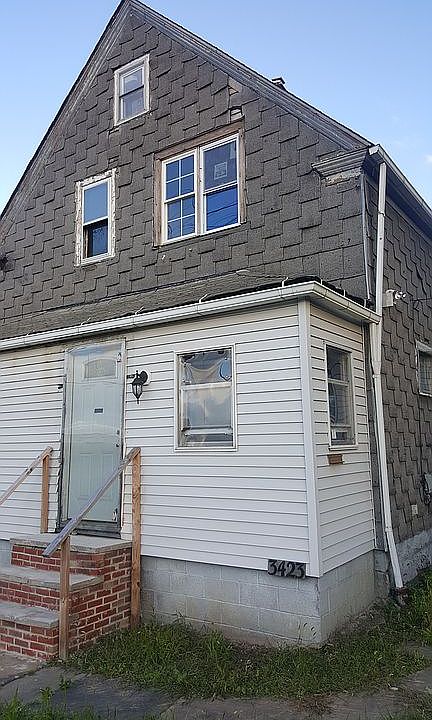 1st image of 3423 W 67th St