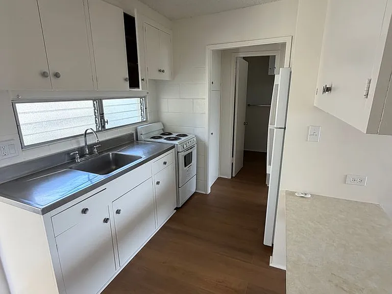 1590 Thurston Ave #201-408 — Photo 6