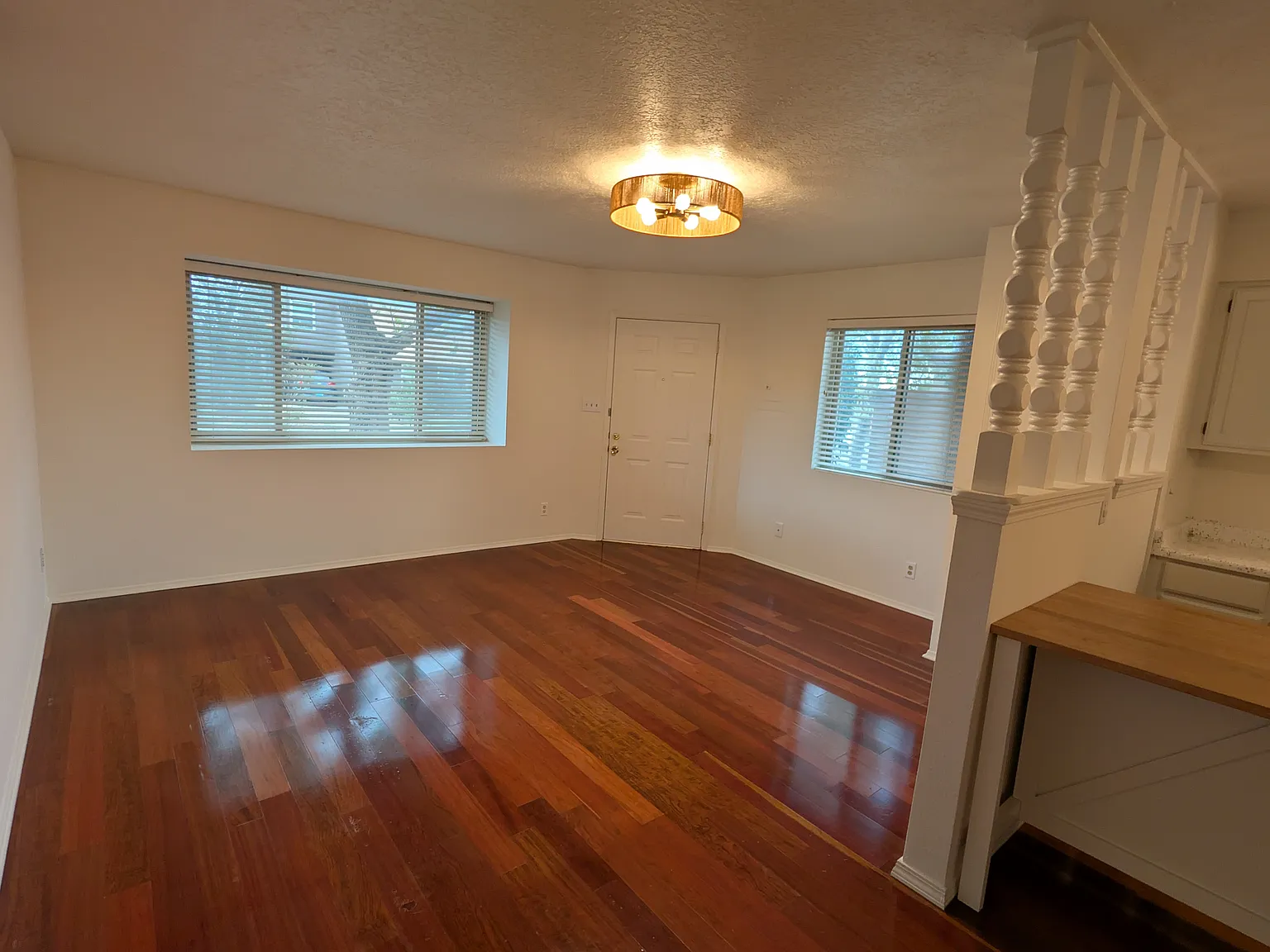13821 Jason Pl NE — Photo 4