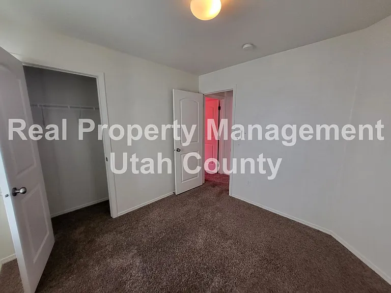2169 E Summit Way — Photo 17