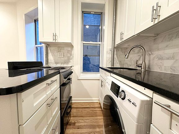 2nd image of 110 9th Ave #3R