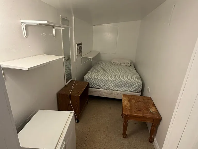3907 Newark Ave #2 — Photo 10