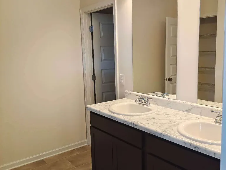 72 Professional Pl — Photo 16