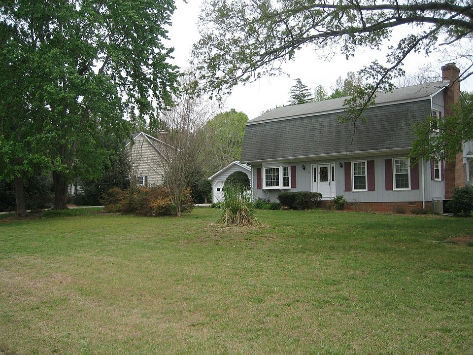 View of the front of Home