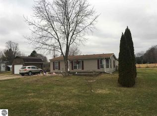 650 S School Rd, Sterling, MI 48659