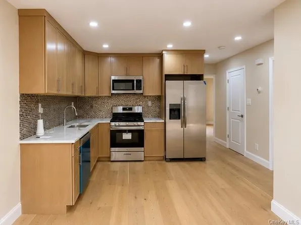 73-05 Cook Avenue, Middle Village, NY 11379