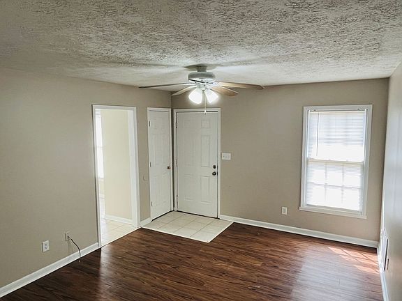 5th image of 859B Park Pl NE