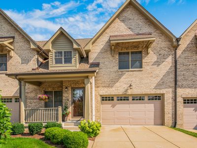 1308 Darien Path Way, Darien, IL, 60561