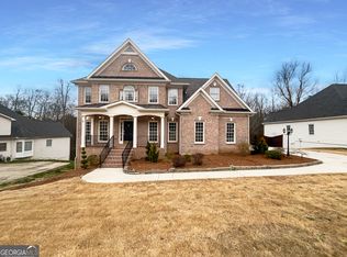 1324 Maple Creek Ave, Loganville, GA 30052
