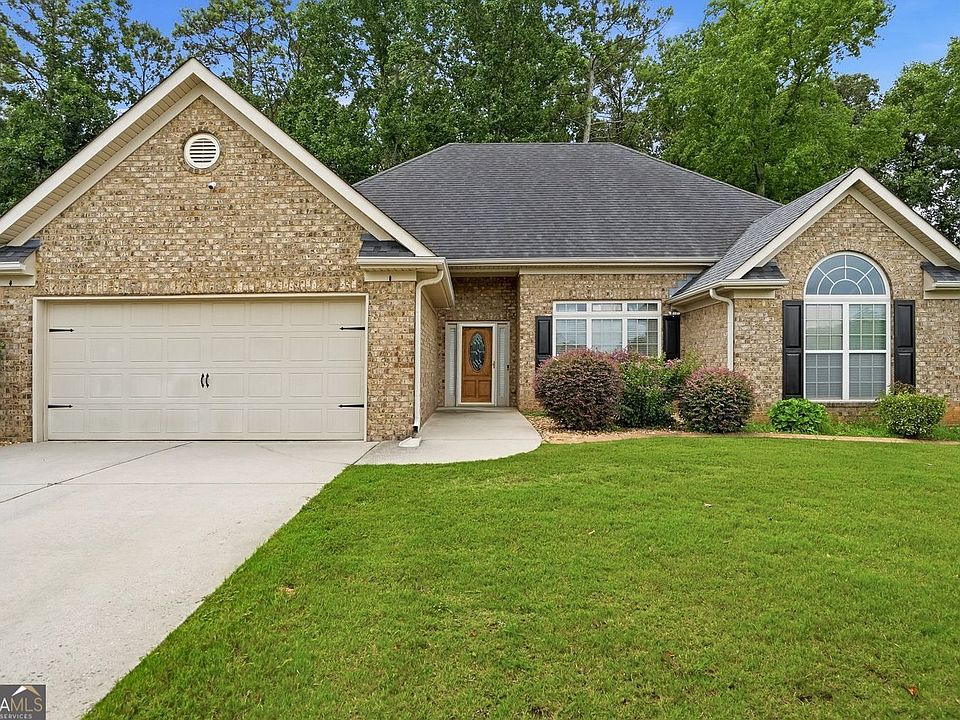 1st image of 120 Saint Margrit Cir