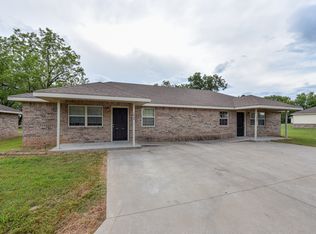 104 N Ash St #A, Muldrow, OK 74948