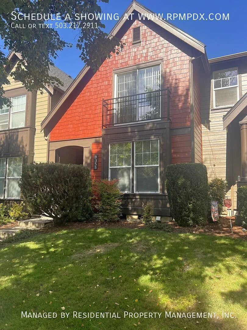 Highly Desirable Stonewater Townhome in the Heart of Orenco Station! — Photo 1
