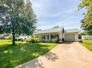 110 W Fairway Ave, Owensville, MO 65066