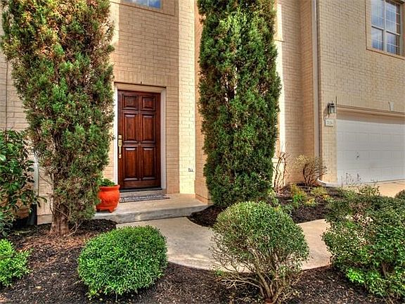 3rd image of 7126 Avignon Dr