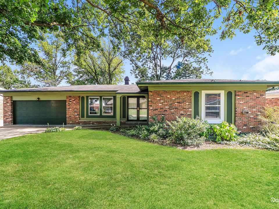 1st image of 3870 Belcroft Dr
