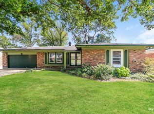 3870 Belcroft Dr, Florissant, MO 63034