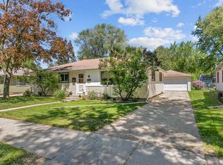 726 E Harding Dr, Appleton, WI 54915