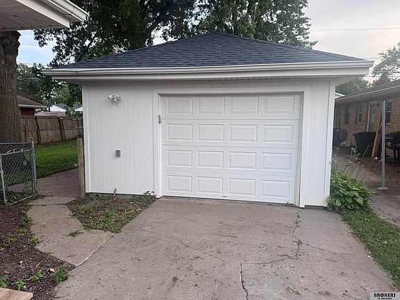 2nd image of 6621 Colfax Ave
