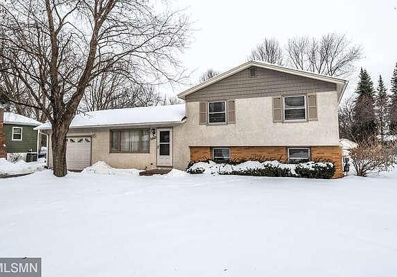 3rd image of 2443 Ronald Ave