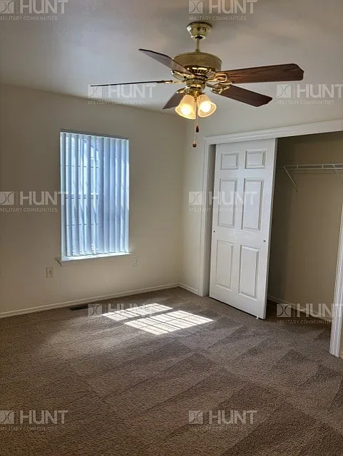 3 bed, 2.5 bath, 1635 sqft, $2,050 — Photo 4