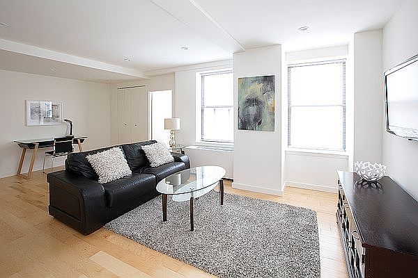 1st image of 150 W 51st St APT 1923