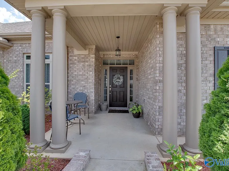 7619 Flint Crossing Cir — Photo 2