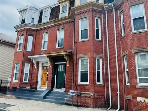 319 Spruce St, Chelsea, MA 02150