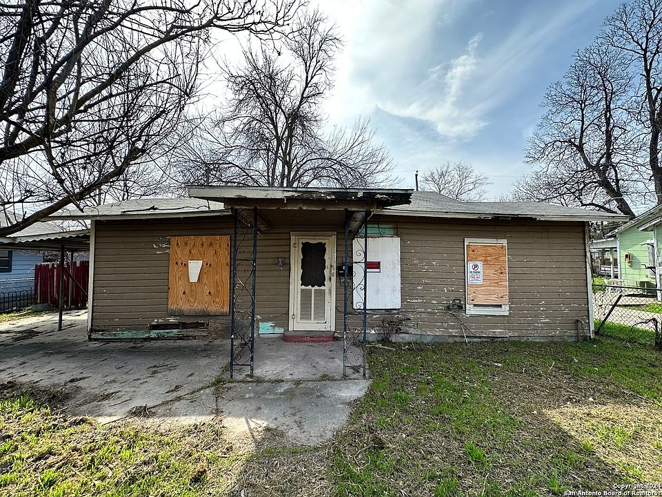 1st image of 118 Valdez Ave