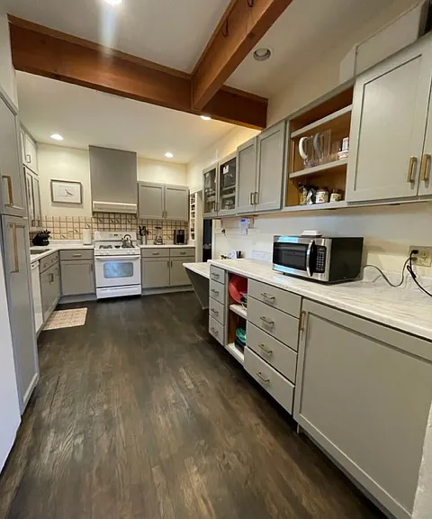 1230 E Seneca St — Photo 5