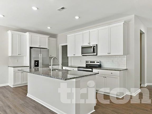 4th image of 6060 Dutton Dr