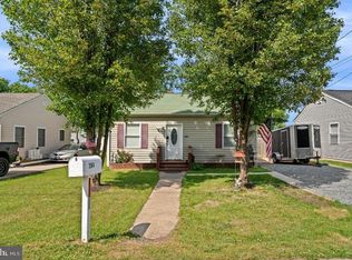 3984 White Haven Dr, Dumfries, VA 22026