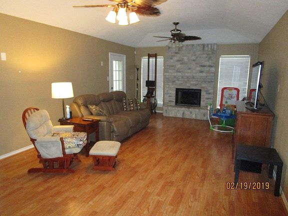 3rd image of 13922 Windjammer Dr