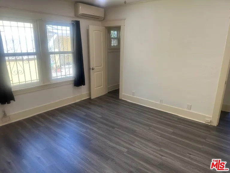 5850 Arlington Ave — Photo 13
