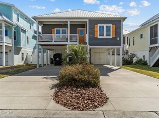 1229 Pinfish Ln, Carolina Beach, NC 28428