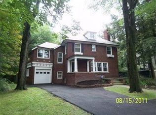3084 Euclid Heights Blvd, Cleveland Heights, OH
