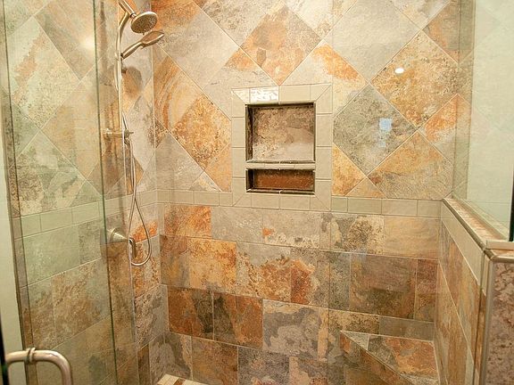 Master dual head shower with seat