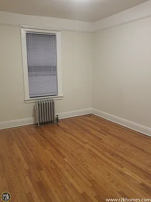 Rented by Realty 2000 Corp | media 21