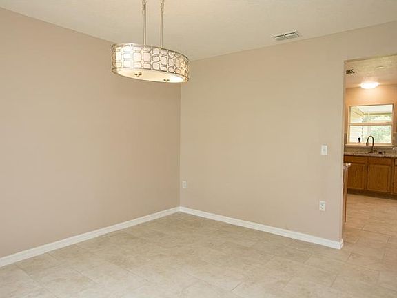 4th image of 10014 Creek Bluff Dr