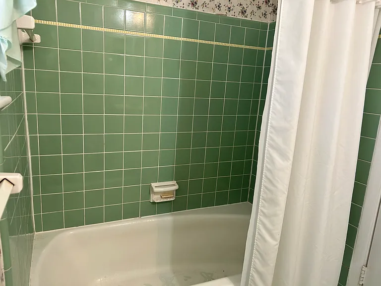 7214 Sharpview Dr — Photo 18