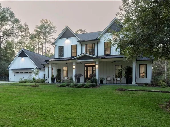 1967 Little John St, Montgomery, TX 77316