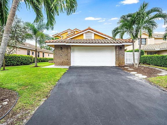 4th image of 4134 NW 2nd Ln