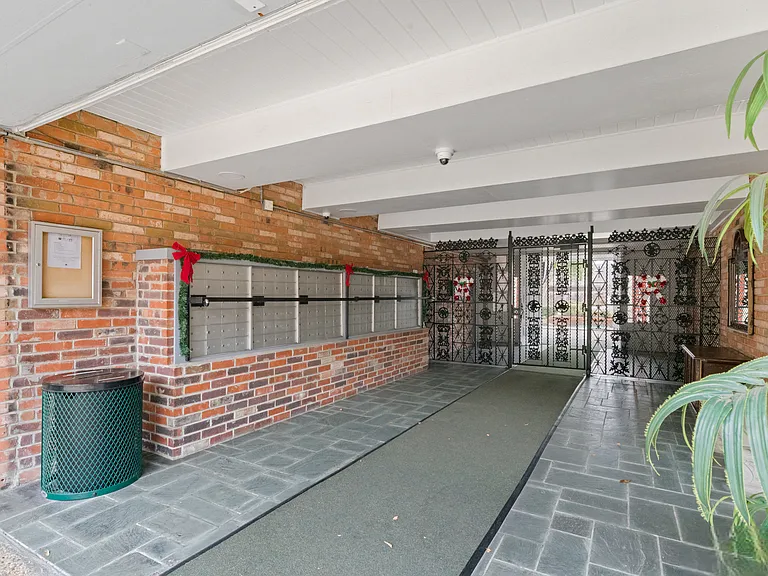 8401 N New Braunfels Ave #240 — Photo 24