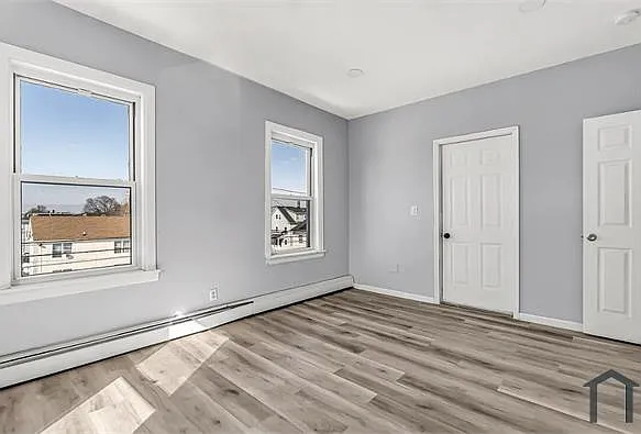 1220 Pembroke St #3R — Photo 6